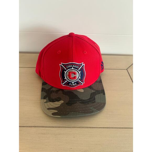 Chicago Fire Youth Snapback Cap MLS Camo red Adjustable Back Embroidered - Picture 1 of 8